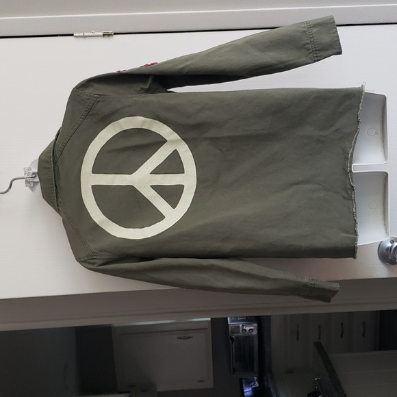 Junk Food Clothing Beatles Peace and Love Jacket - Picture 6 of 9